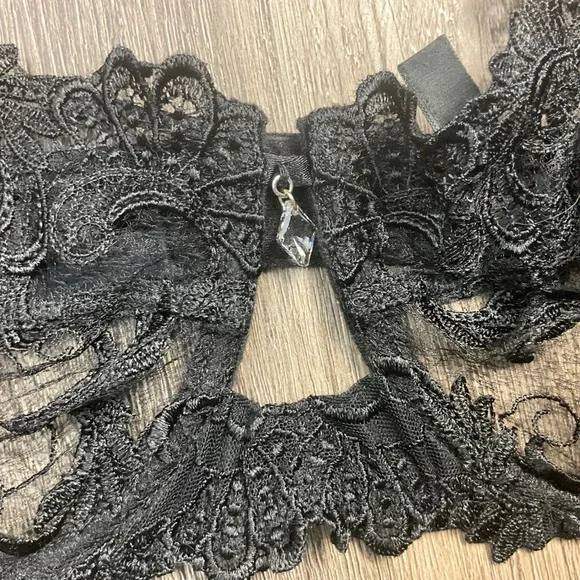 NWOT Lise Charmel Swarworski Crystal Lace Demi Sheer Floral Black Bra 38C France - Picture 4 of 5